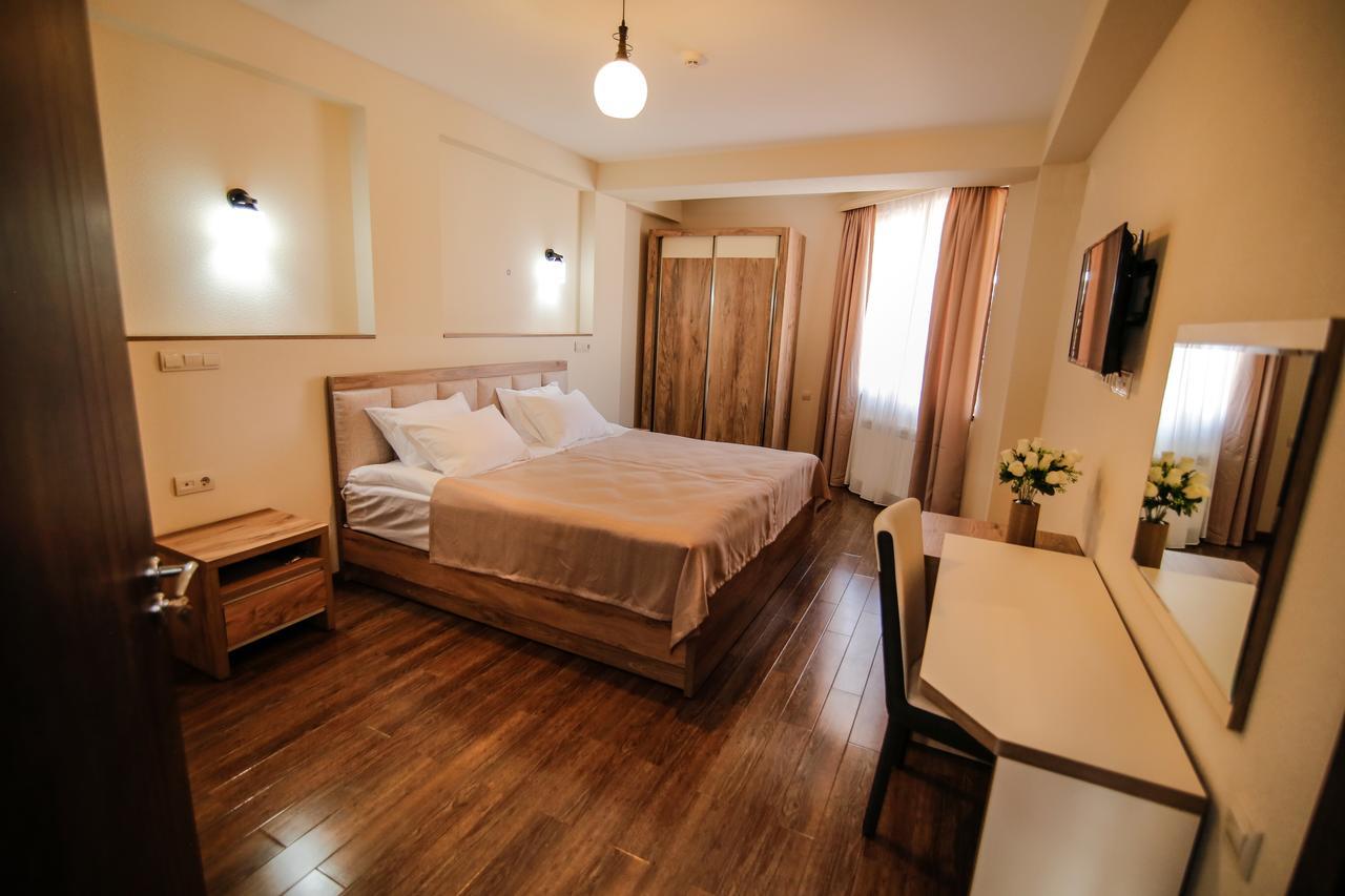 Hills Hotel Tbilisi Exterior photo